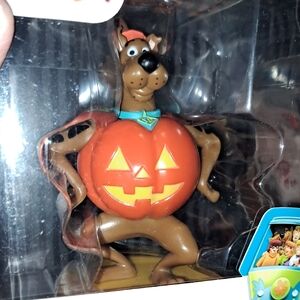 Scooby-Doo Halloween Pumpkin Figure
